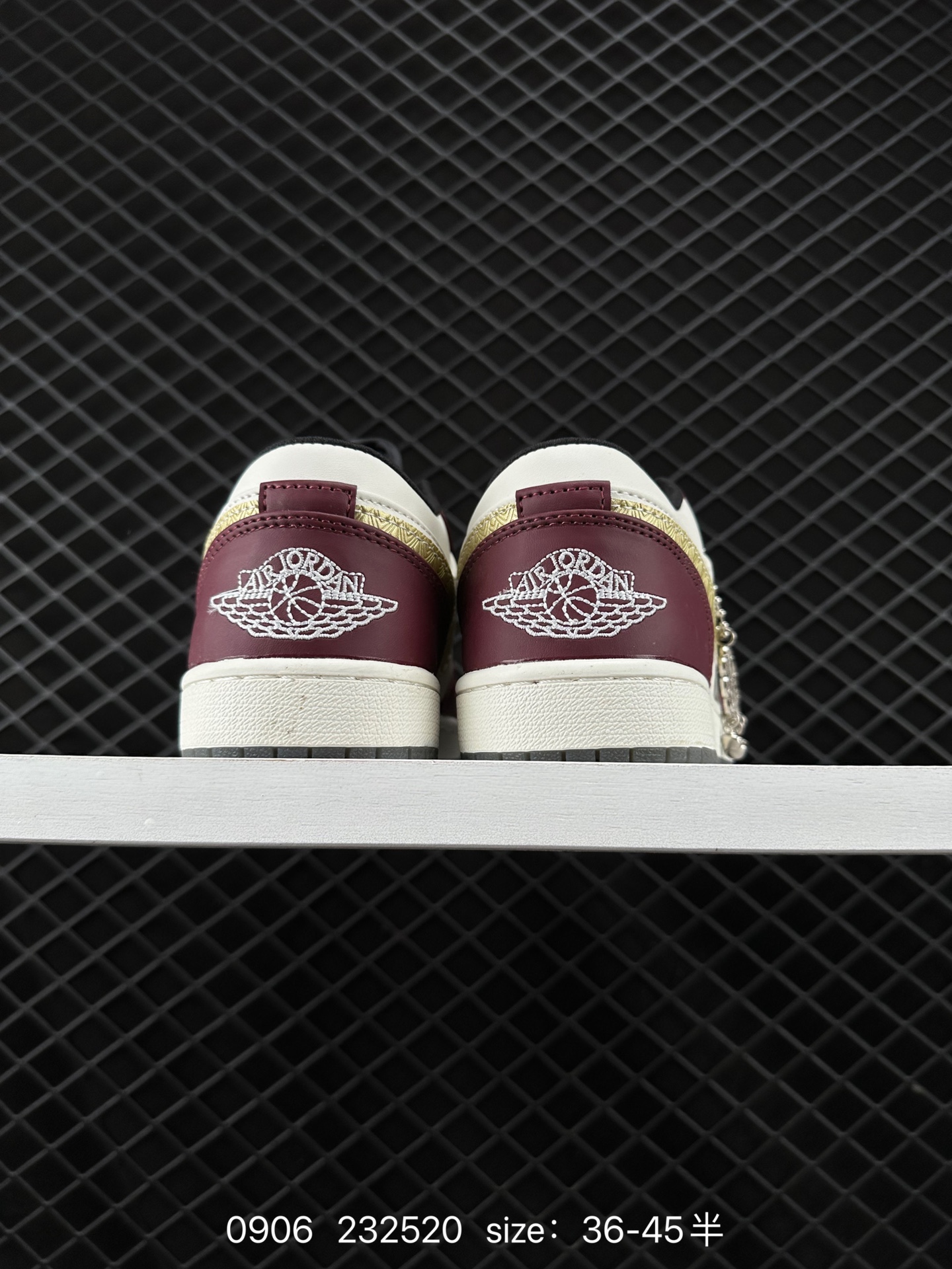 Air Jordan 1 Low AJ1